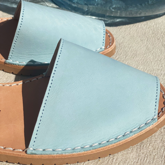 Flat Avarcas | Pale Blue