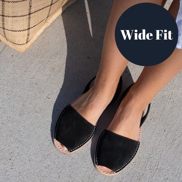 Womens wide store fit flats